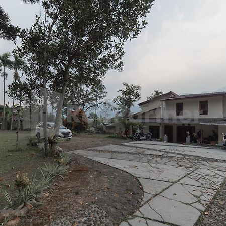 Bens Homestay Mitra Reddoorz Bogor Kültér fotó